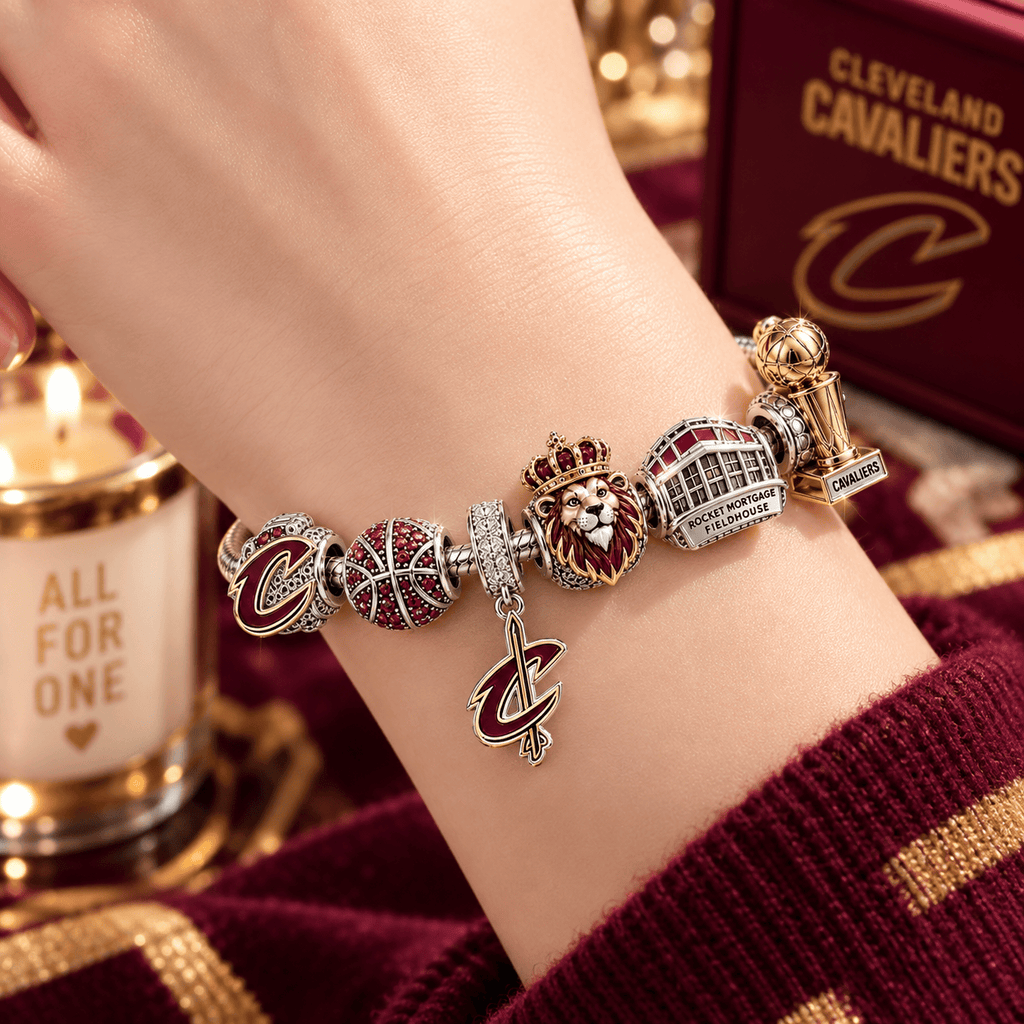 CVLR Sliver Charm Bracelet Set VTH